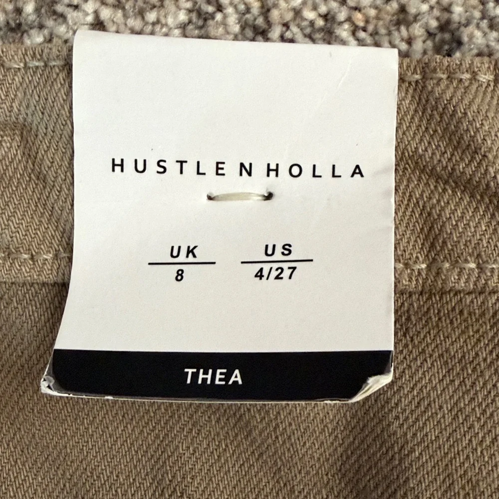 Hustle n holla Thea olive green shorts so: 4/27